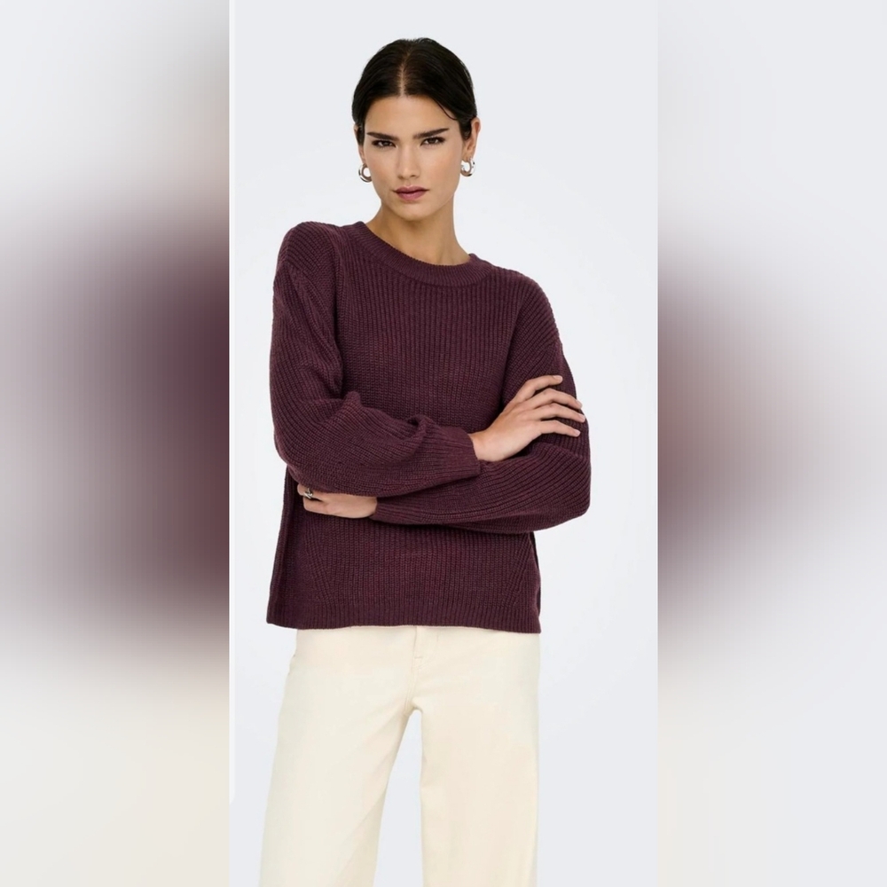 Dip Women's Deep Eggplant Purple  Crew Neck Sweater Size L NWT